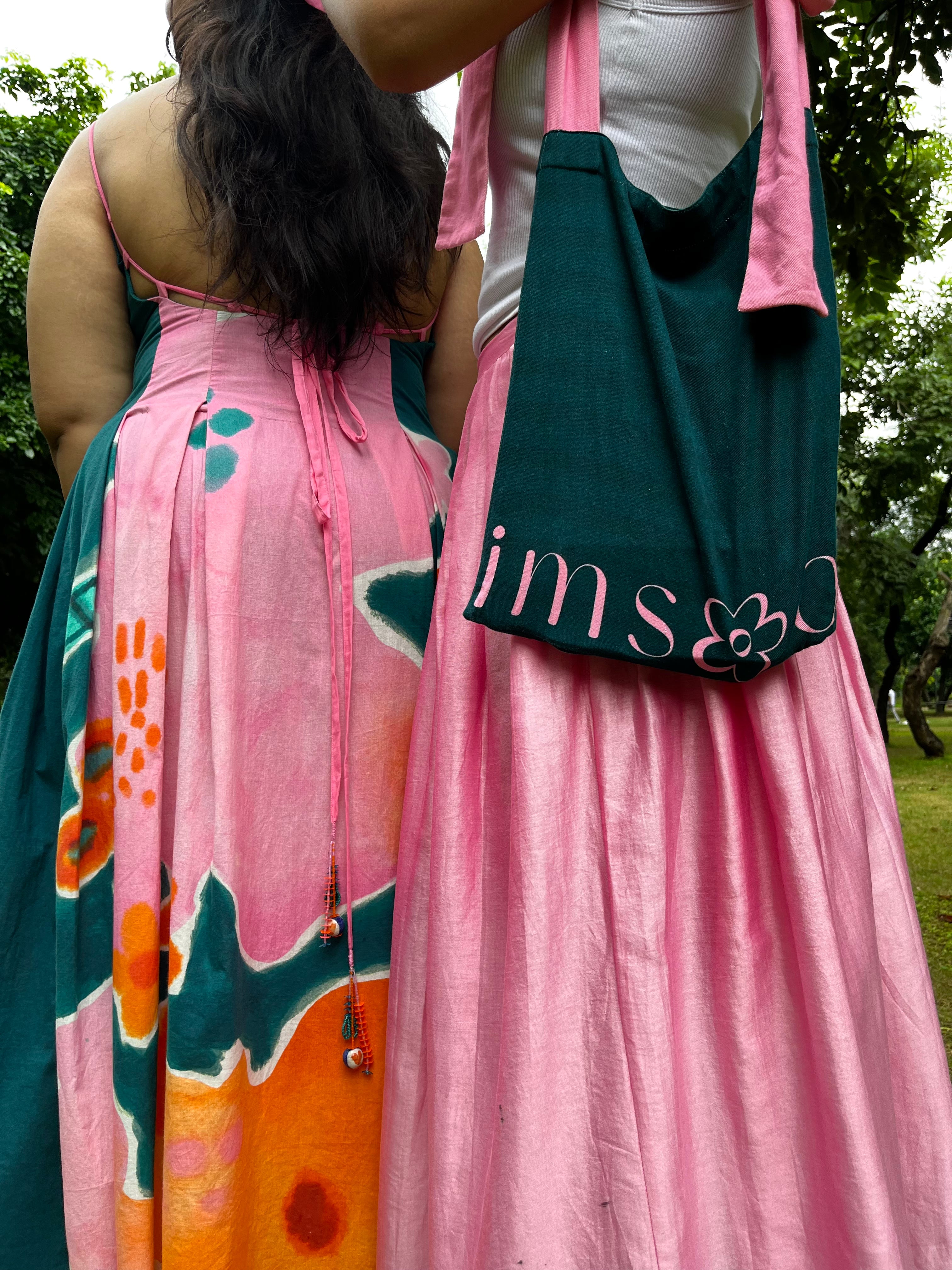 Women wearing Imsoo circular fashion outfits